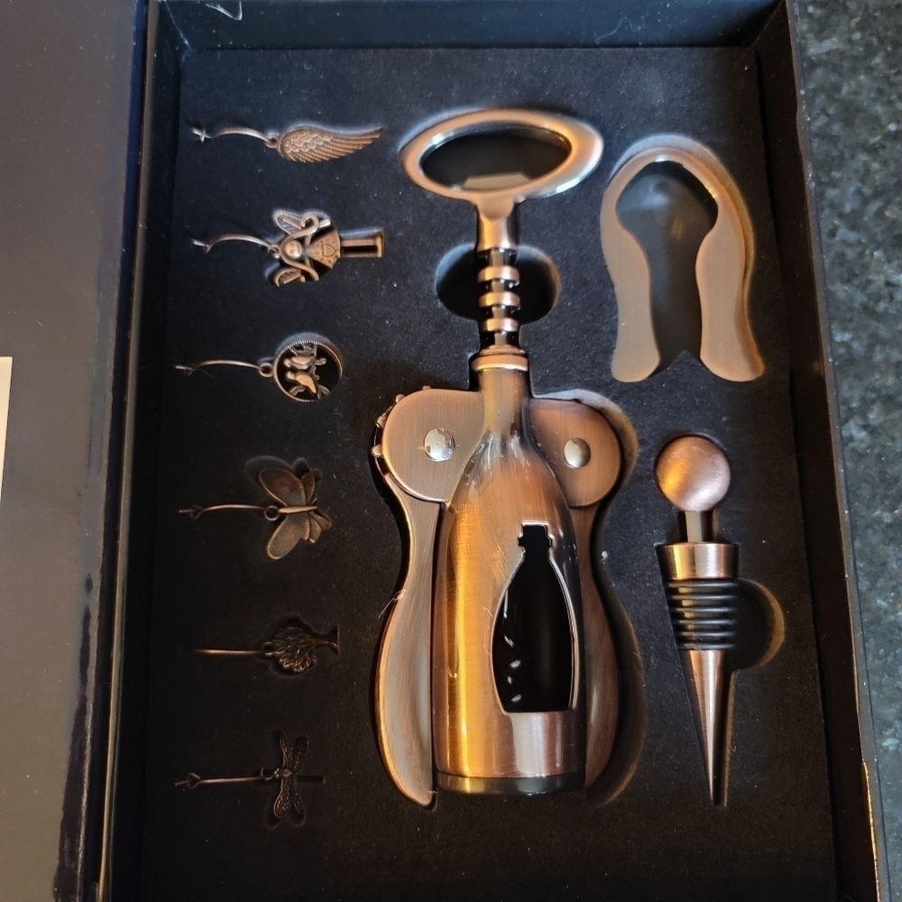 Lazboy wine set